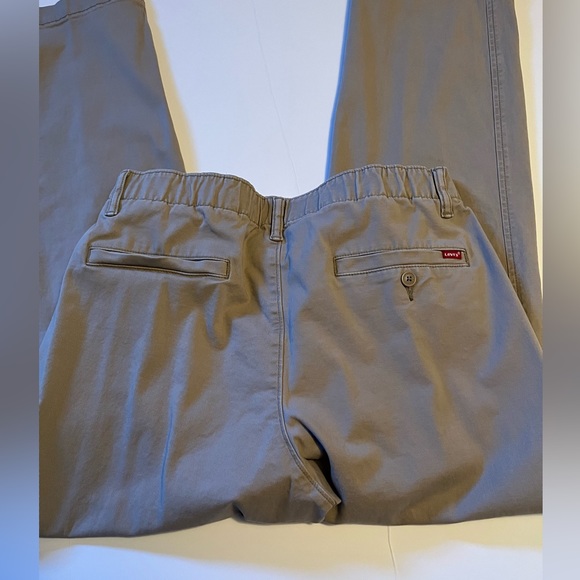 Levi’s chinos - Picture 2 of 3